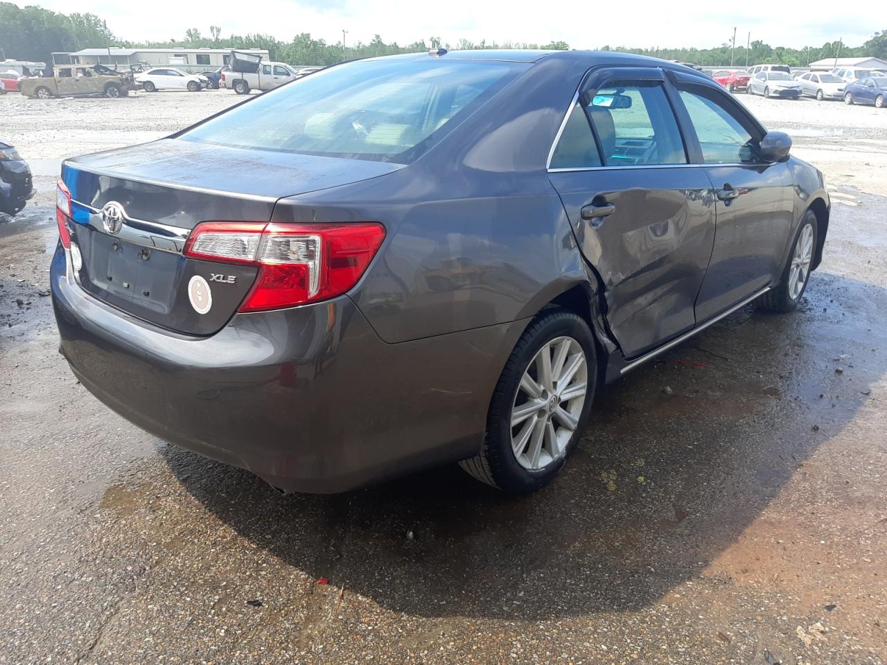 Photo 4 from auction – 2014 TOYOTA CAMRY L with VIN 4T1BF1FK1EU342977