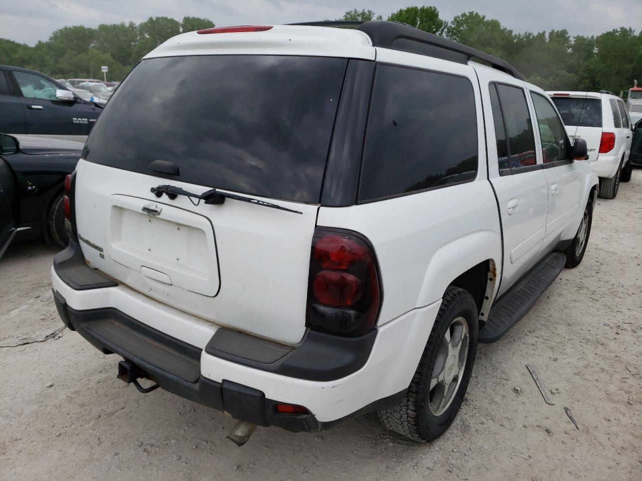 Photo 4 from auction – 2005 CHEVROLET TRAILBLAZE with VIN 1GNET16S256111754