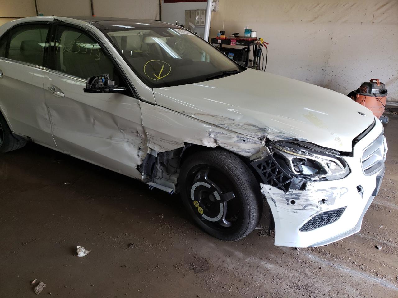 Photo 9 from auction – 2014 MERCEDES-BENZ E 550 4MAT with VIN WDDHF9BB2EA881005