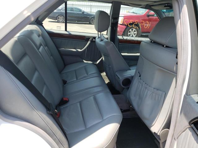 Photo 6 from auction – 1994 MERCEDES-BENZ E320 with VIN WDBEA32E7RC147648