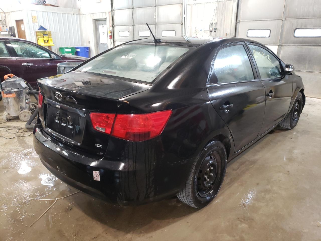 Photo 4 from auction – 2010 KIA FORTE EX with VIN KNAFU4A26A5063868
