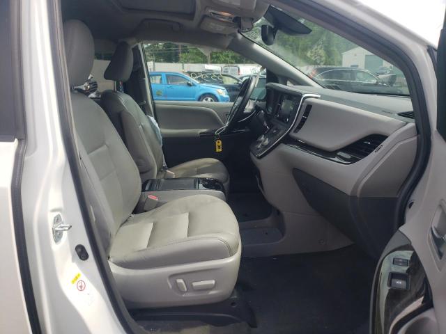 Photo 5 from auction – 2018 TOYOTA SIENNA XLE with VIN 5TDYZ3DC0JS937041