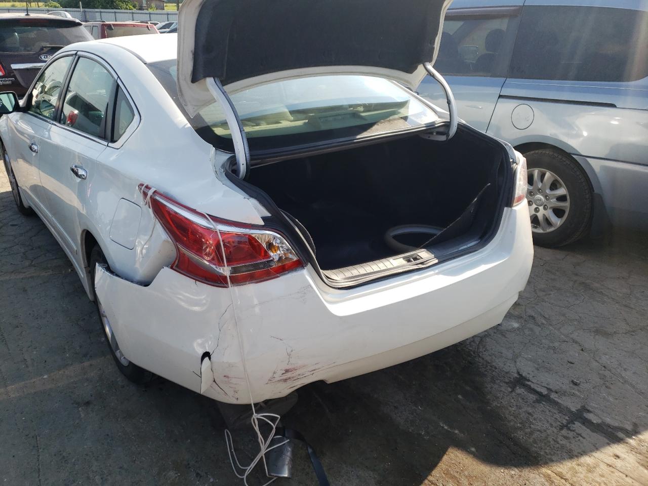 Photo 9 from auction – 2015 NISSAN ALTIMA 2.5 with VIN 1N4AL3AP3FC595013