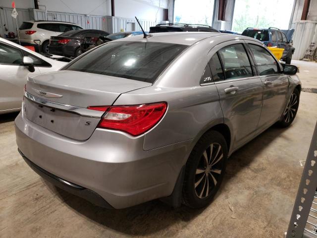 Photo 4 from auction – 2013 CHRYSLER 200 TOURIN with VIN 1C3CCBBGXDN716606