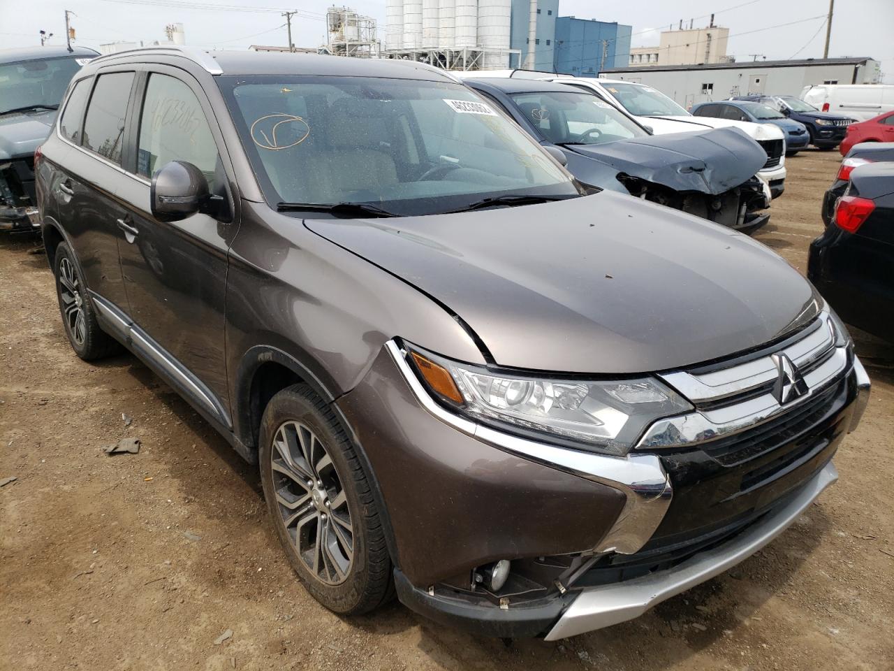 MITSUBISHI OUTLANDER 2017 with VIN JA4AD3A30HZ053544 - Photo from auction