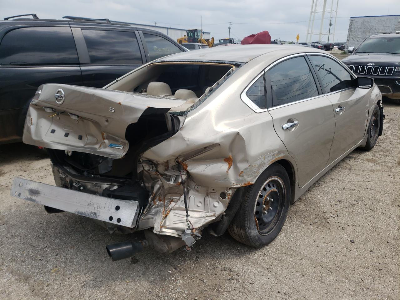 Photo 4 from auction – 2013 NISSAN ALTIMA 2.5 with VIN 1N4AL3AP1DC140142