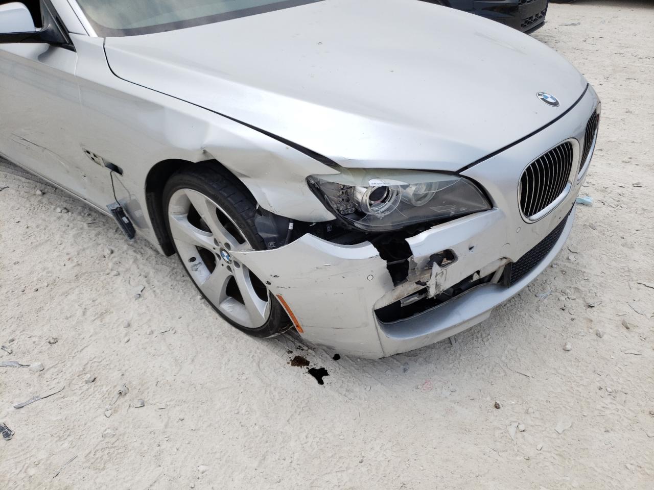 Photo 9 from auction – 2010 BMW 750 I with VIN WBAKA8C57ACY36042