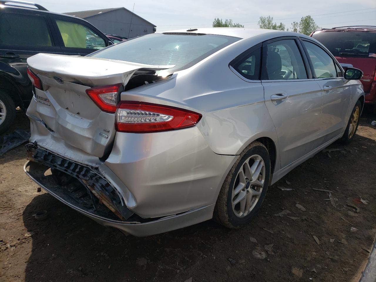 Photo 4 from auction – 2013 FORD FUSION SE with VIN 3FA6P0HR0DR359319