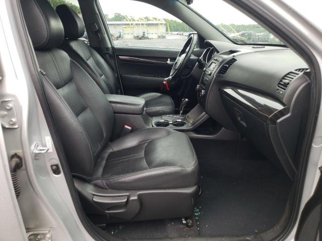 Photo 5 from auction – 2011 KIA SORENTO EX with VIN 5XYKUDA2XBG186874