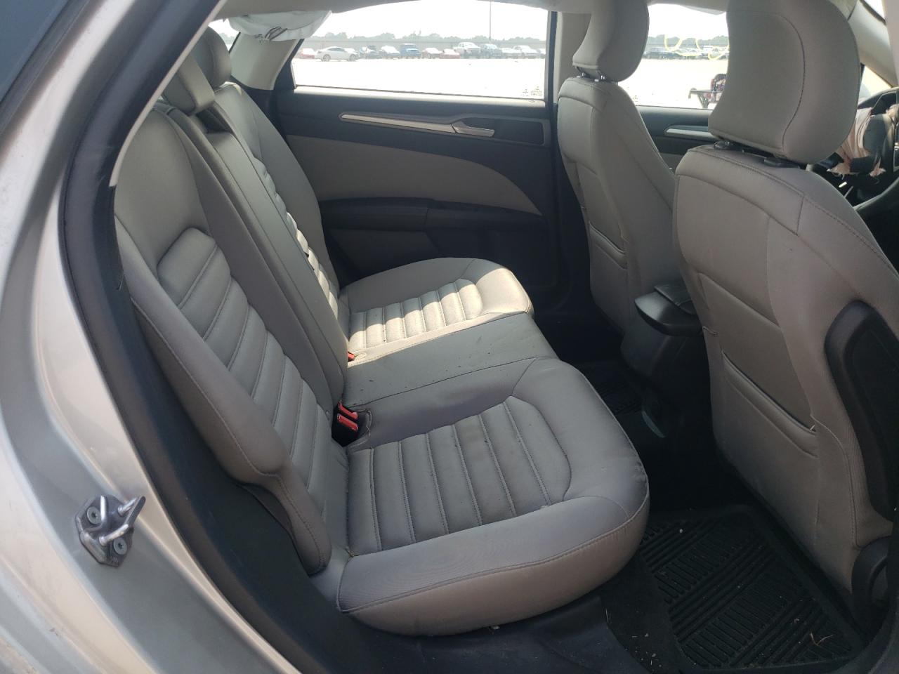 Photo 6 from auction – 2015 FORD FUSION S with VIN 3FA6P0G72FR193260