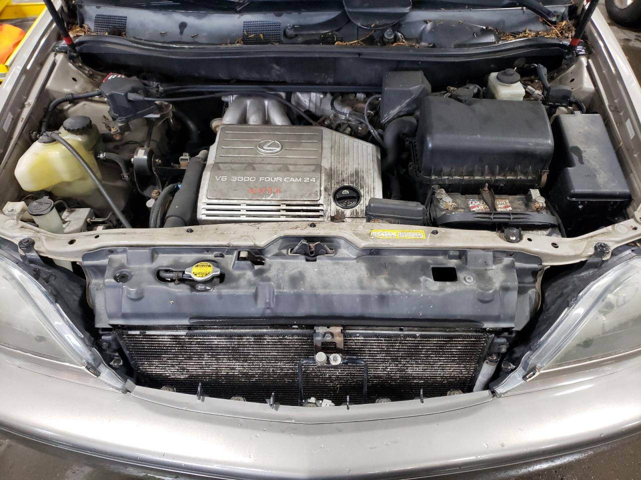 Photo 12 from auction – 2000 LEXUS RX 300 with VIN JT6HF10U0Y0144239