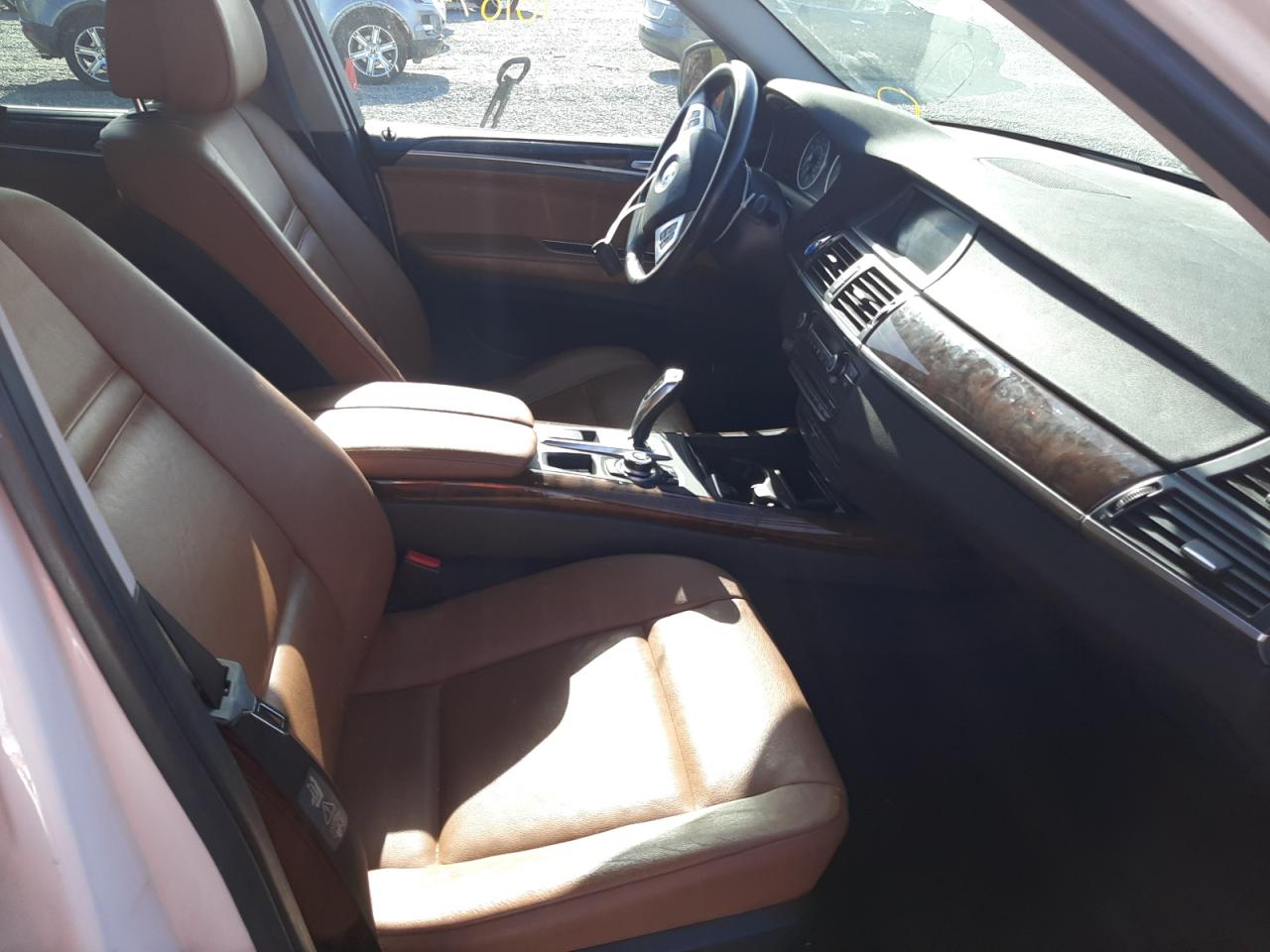 Zdjęcie 5 z aukcji – 2010 BMW X5 XDRIVE3 z VIN 5UXFF0C50ALT75014