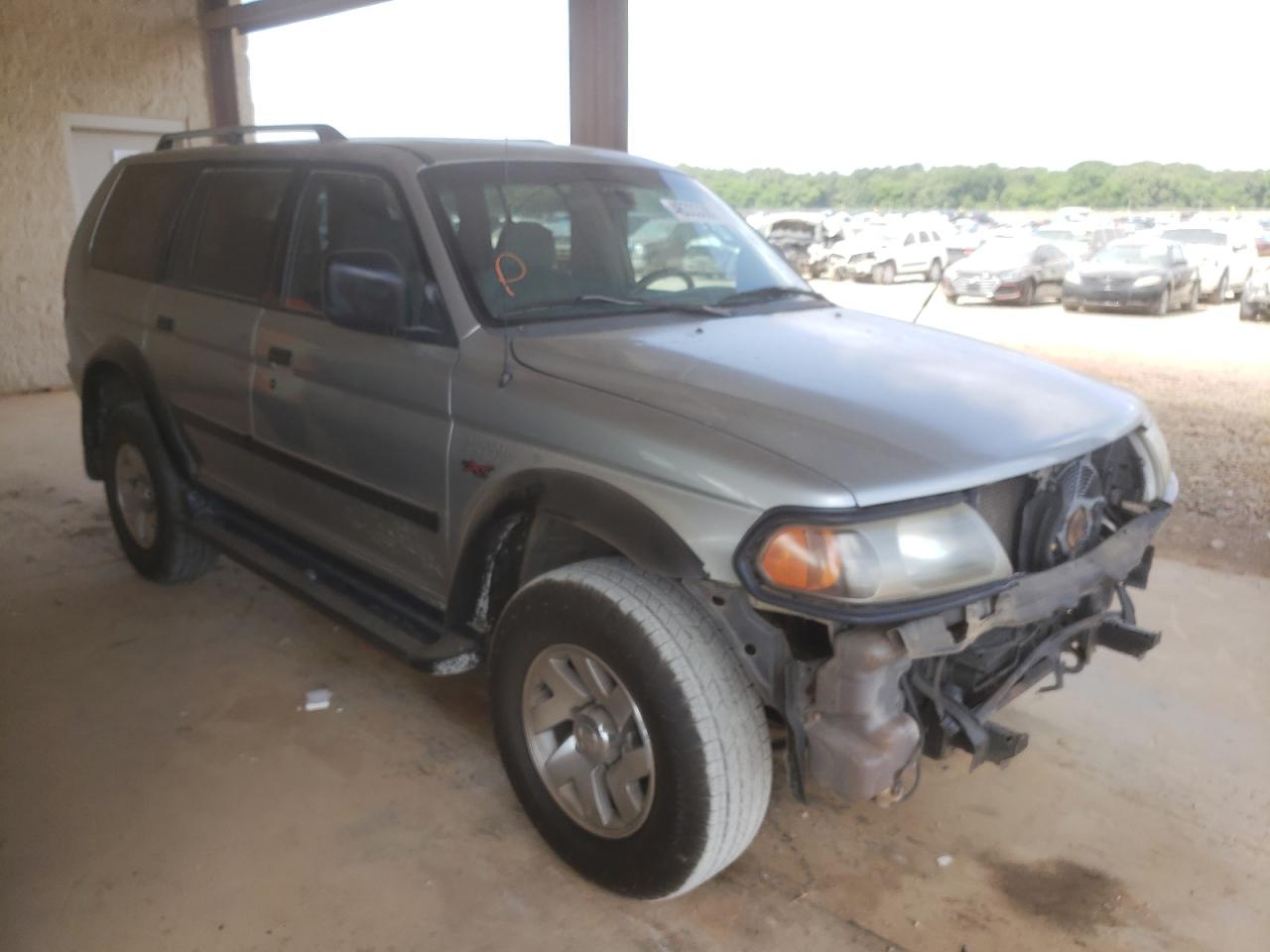 Photo 1 from auction – 2001 MITSUBISHI MONTERO SP with VIN JA4LS31R01P057615