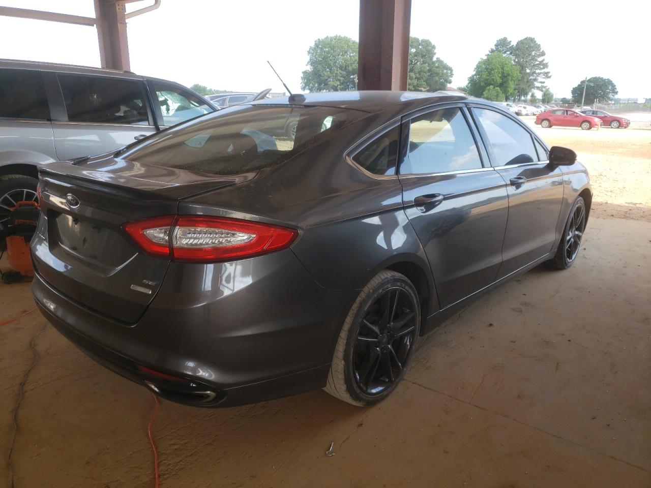 Photo 4 from auction – 2016 FORD FUSION SE with VIN 3FA6P0H95GR311044
