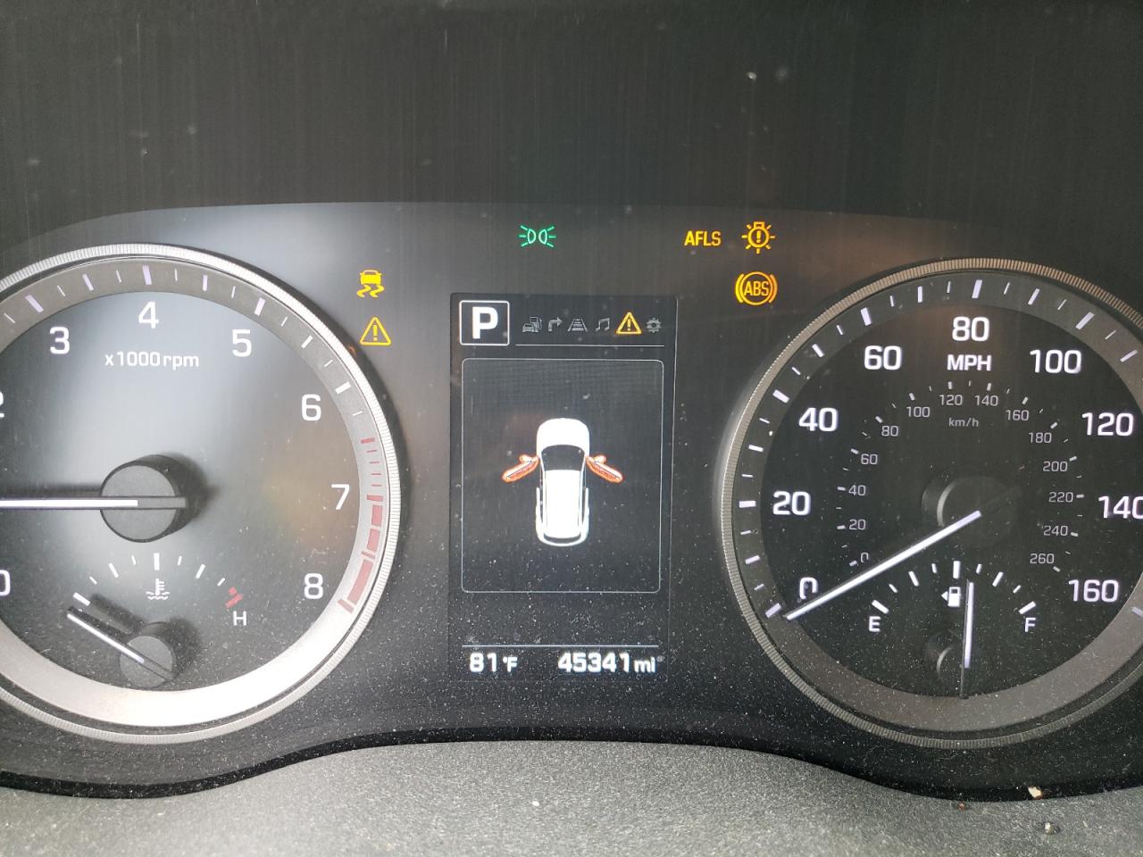 Photo 8 from auction – 2017 HYUNDAI TUCSON LIM with VIN KM8J3CA25HU287137