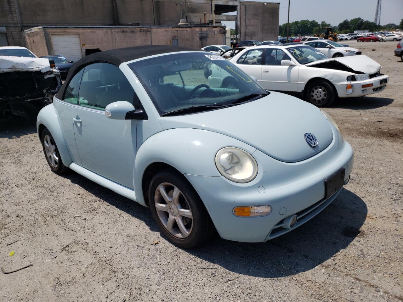 VOLKSWAGEN NEW BEETLE 2004 with VIN 3VWCD31Y14M314358 - Photo from auction