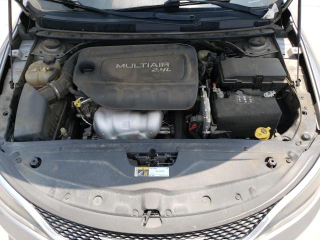 Photo 7 from auction – 2016 CHRYSLER 200 LIMITE with VIN 1C3CCCAB5GN170958