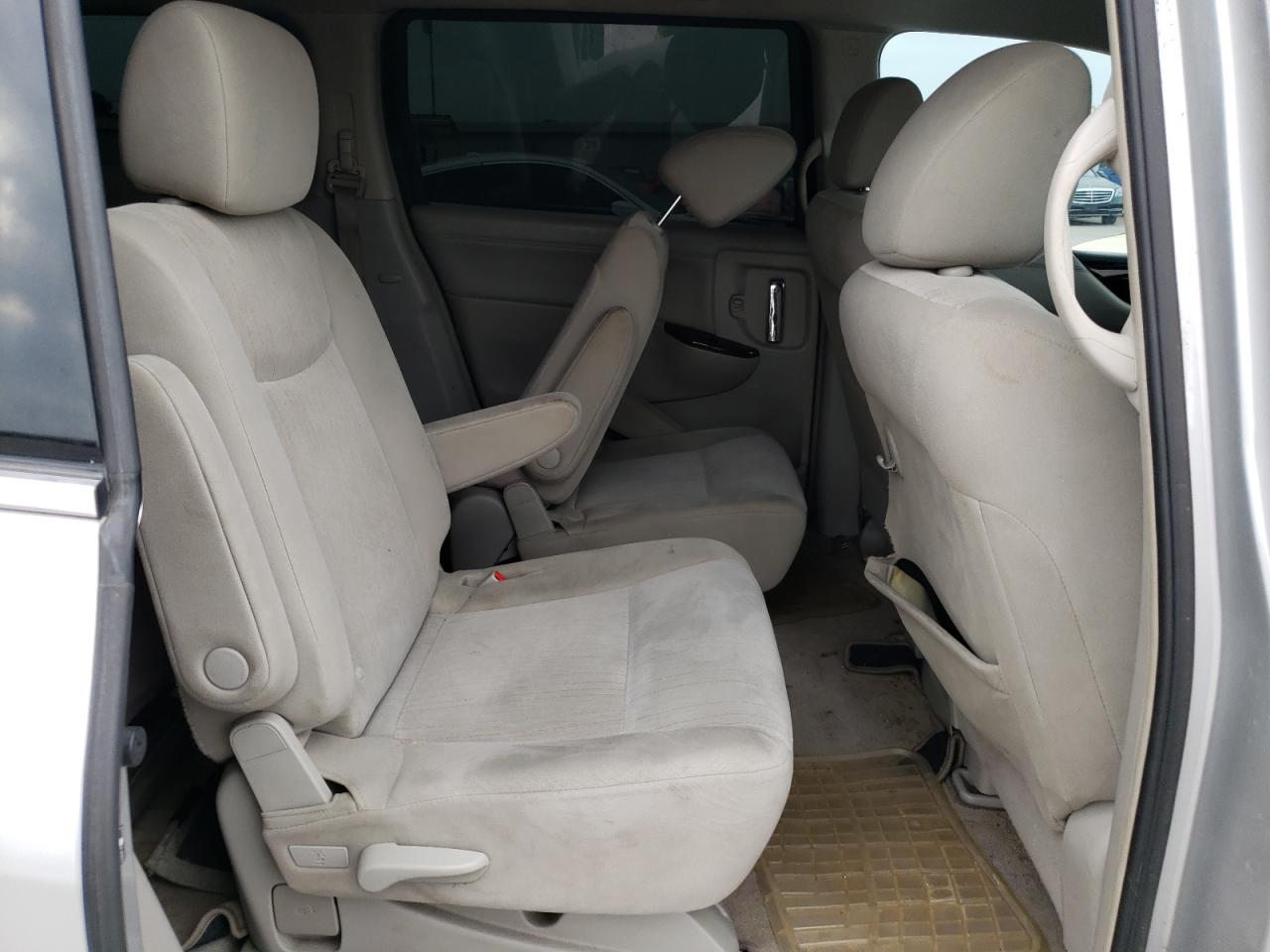 Photo 6 from auction – 2011 NISSAN QUEST S with VIN JN8AE2KP2B9012391