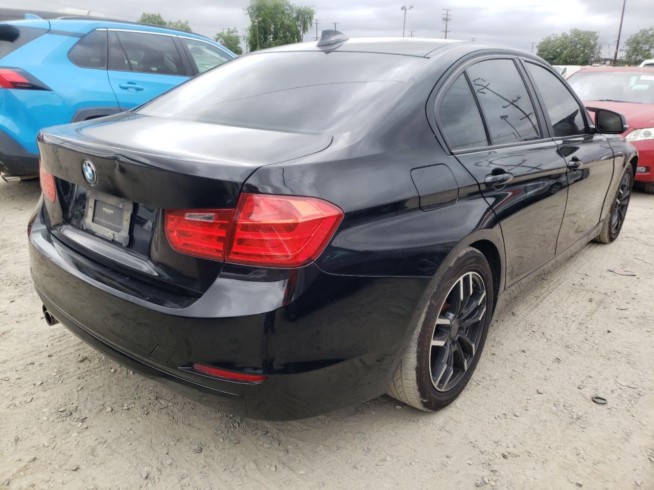 Photo 4 from auction – 2015 BMW 328 I with VIN WBA3A5C51FF609017