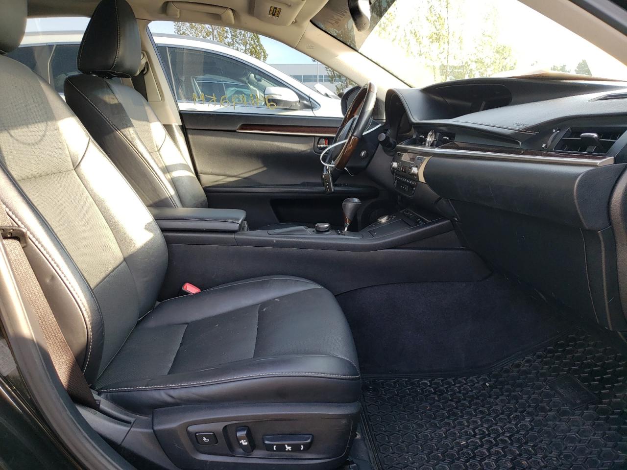 Photo 5 from auction – 2014 LEXUS ES 350 with VIN JTHBK1GG0E2088991