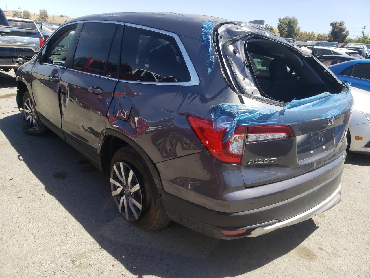 Photo 3 from auction – 2021 HONDA PILOT EXL with VIN 5FNYF6H56MB083817