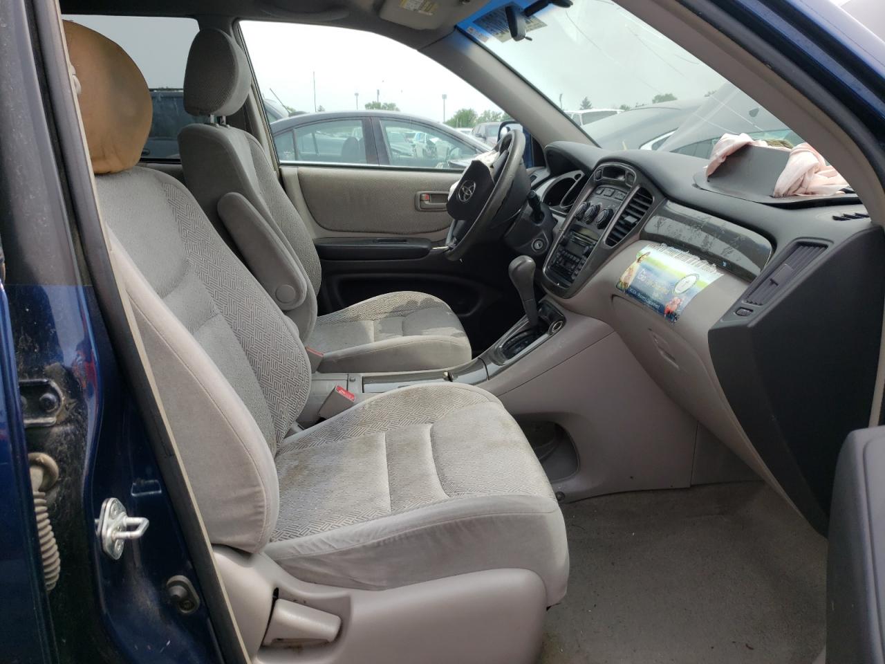 Photo 19 from auction – 2003 TOYOTA HIGHLANDER with VIN JTEGF21A430112767