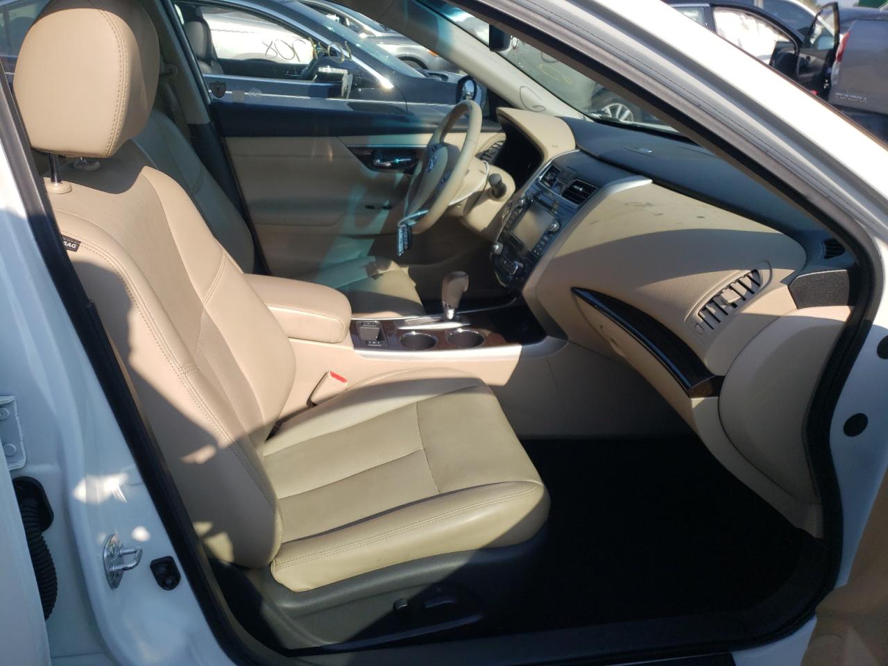 Photo 5 from auction – 2015 NISSAN ALTIMA 2.5 with VIN 1N4AL3AP3FC595013