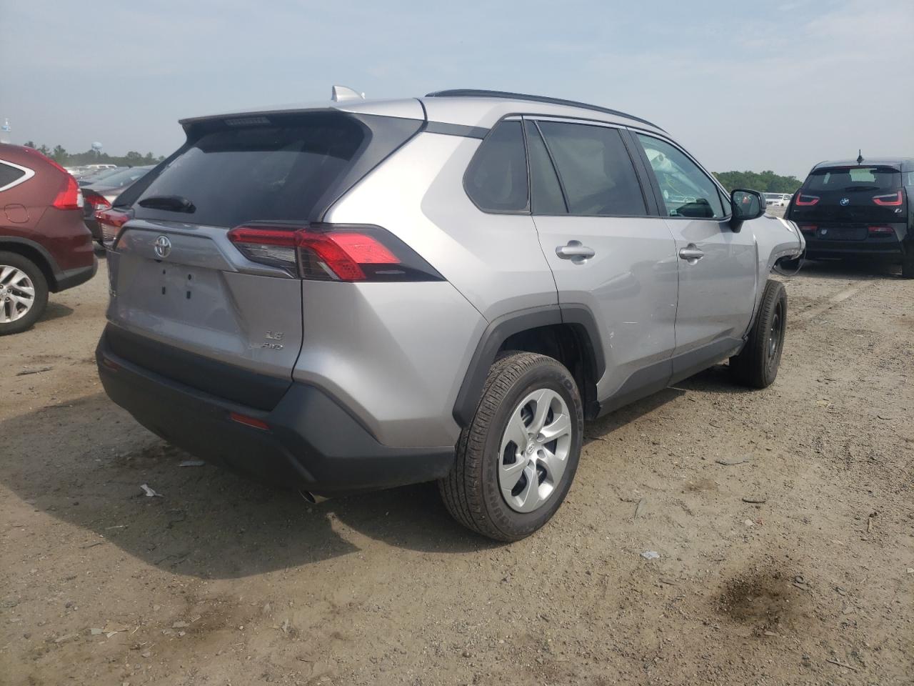 Photo 4 from auction – 2020 TOYOTA RAV4 LE with VIN 2T3F1RFV6LC100698