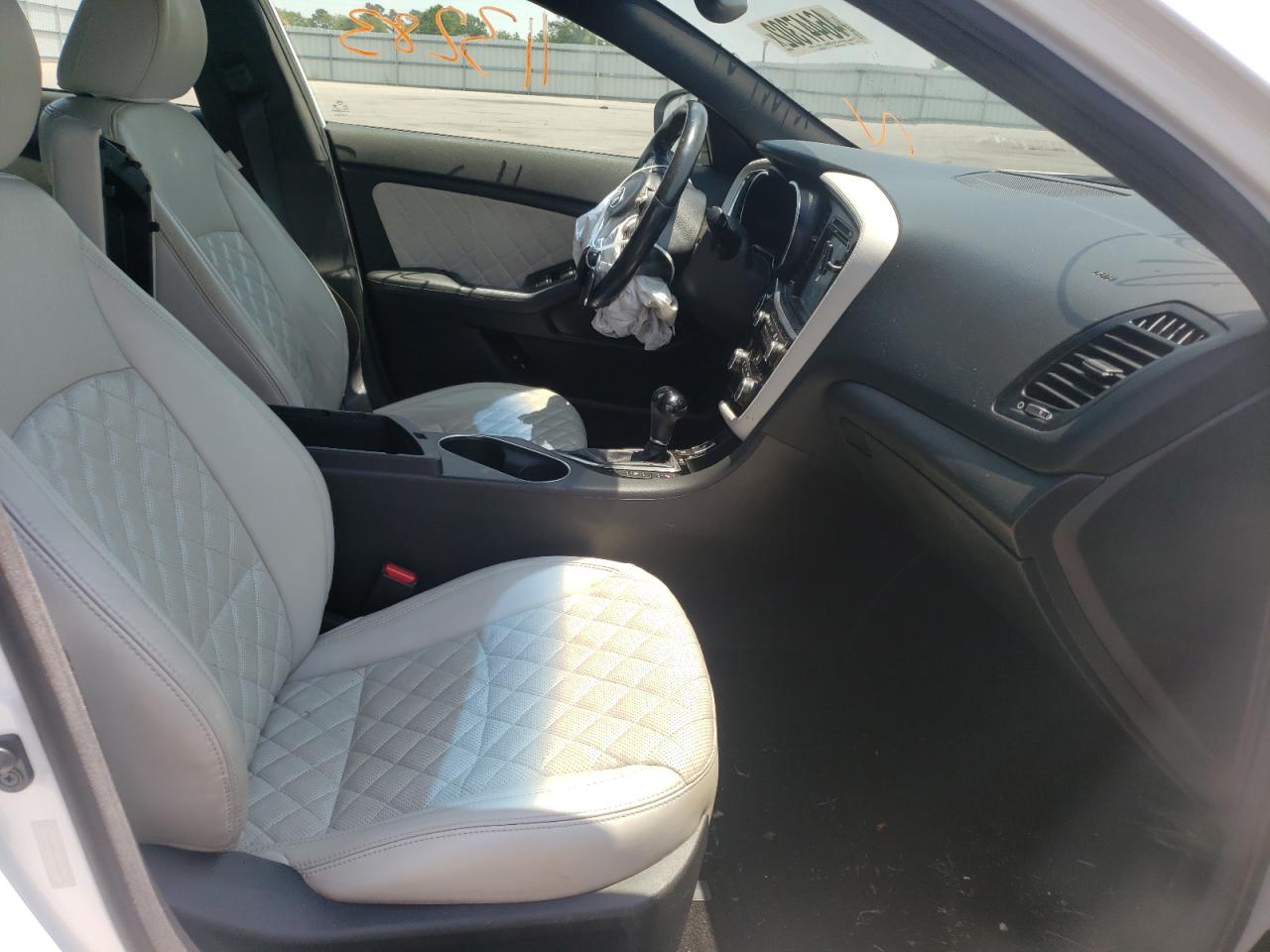 Photo 5 from auction – 2014 KIA OPTIMA SX with VIN 5XXGR4A66EG282715