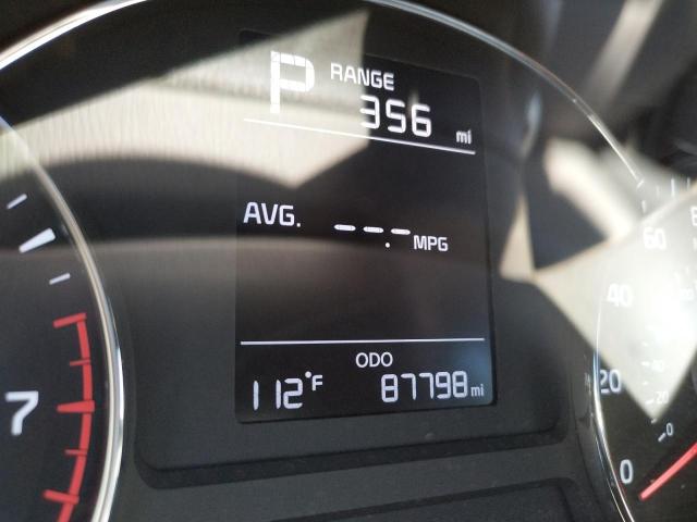 Photo 8 from auction – 2017 KIA FORTE LX with VIN 3KPFK4A73HE076788