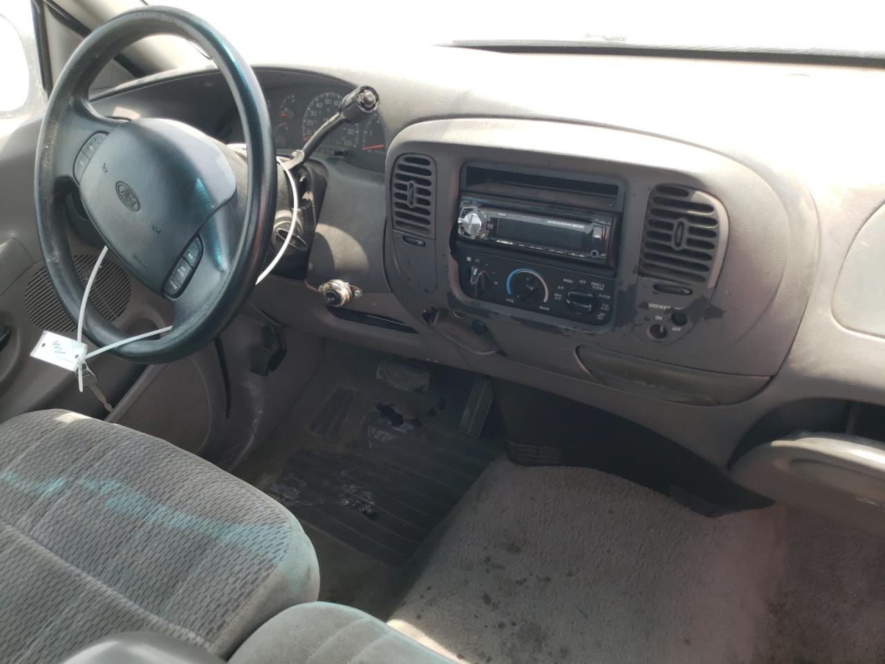 Photo 9 from auction – 1998 FORD F150 with VIN 2FTZF1765WCA54255