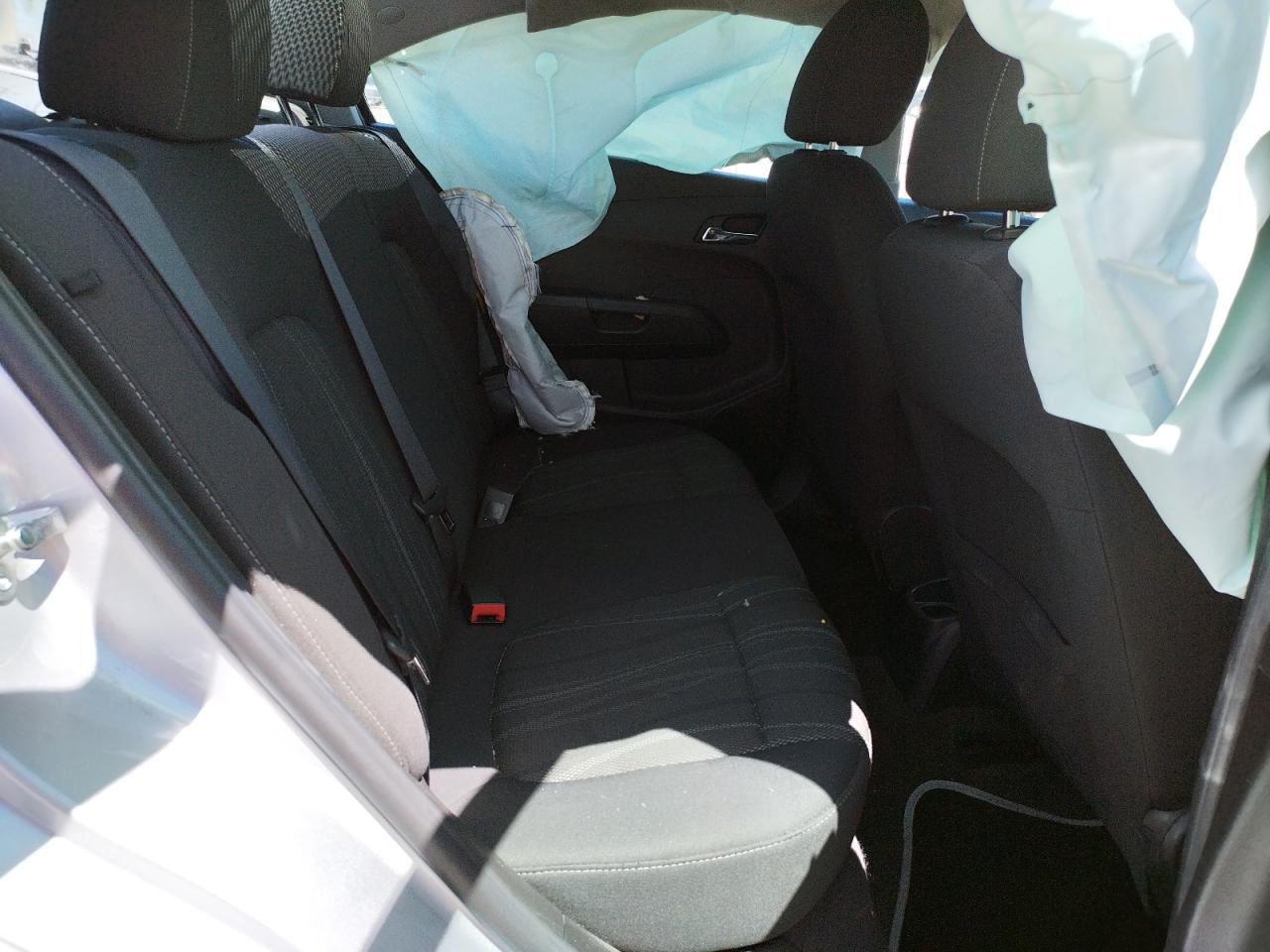 Photo 6 from auction – 2015 CHEVROLET SONIC LT with VIN 1G1JC5SG8F4140911