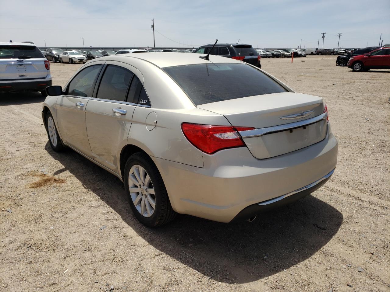 Photo 3 from auction – 2014 CHRYSLER 200 LIMITE with VIN 1C3CCBCG7EN198258