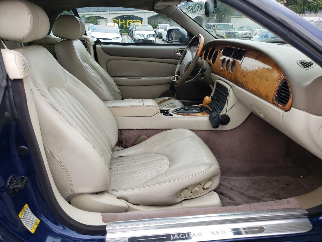 Photo 5 from auction – 2001 JAGUAR XK8 with VIN SAJDA42C11NA16276