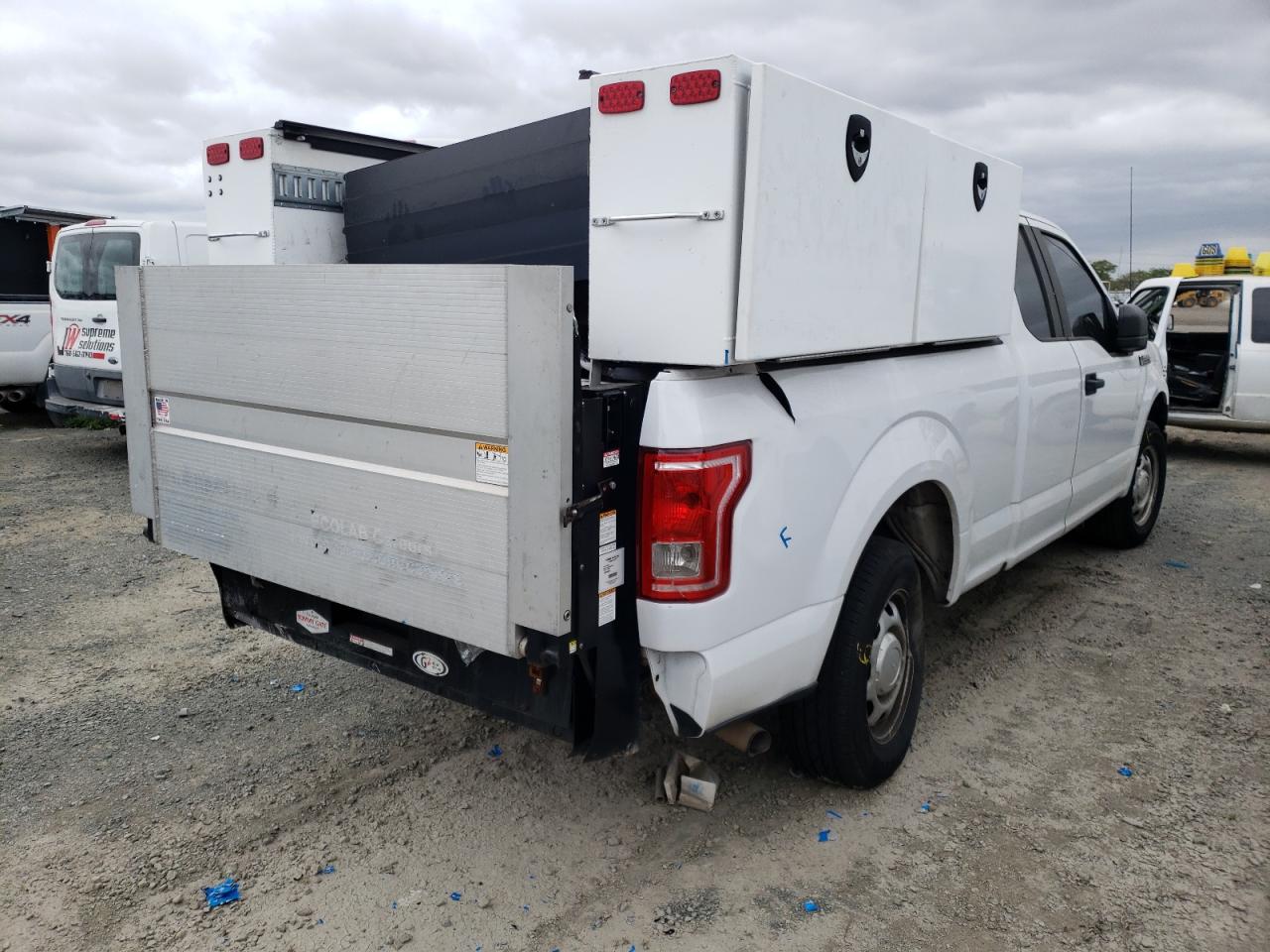 Photo 4 from auction – 2017 FORD F150 SUPER with VIN 1FTEX1CF0HKD34181