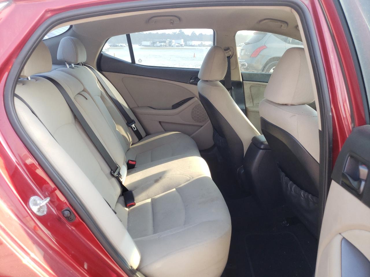 Photo 6 from auction – 2015 KIA OPTIMA LX with VIN 5XXGM4A76FG427633