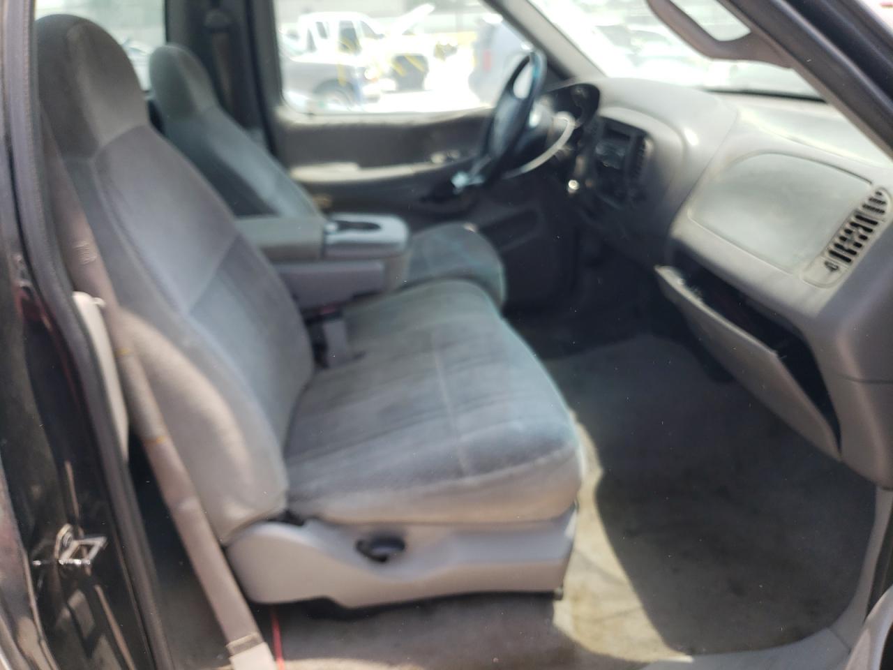 Photo 5 from auction – 1998 FORD F150 with VIN 2FTZF1765WCA54255
