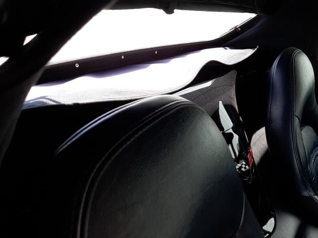 Photo 6 from auction – 2004 CHEVROLET CORVETTE with VIN 1G1YY32G045130126