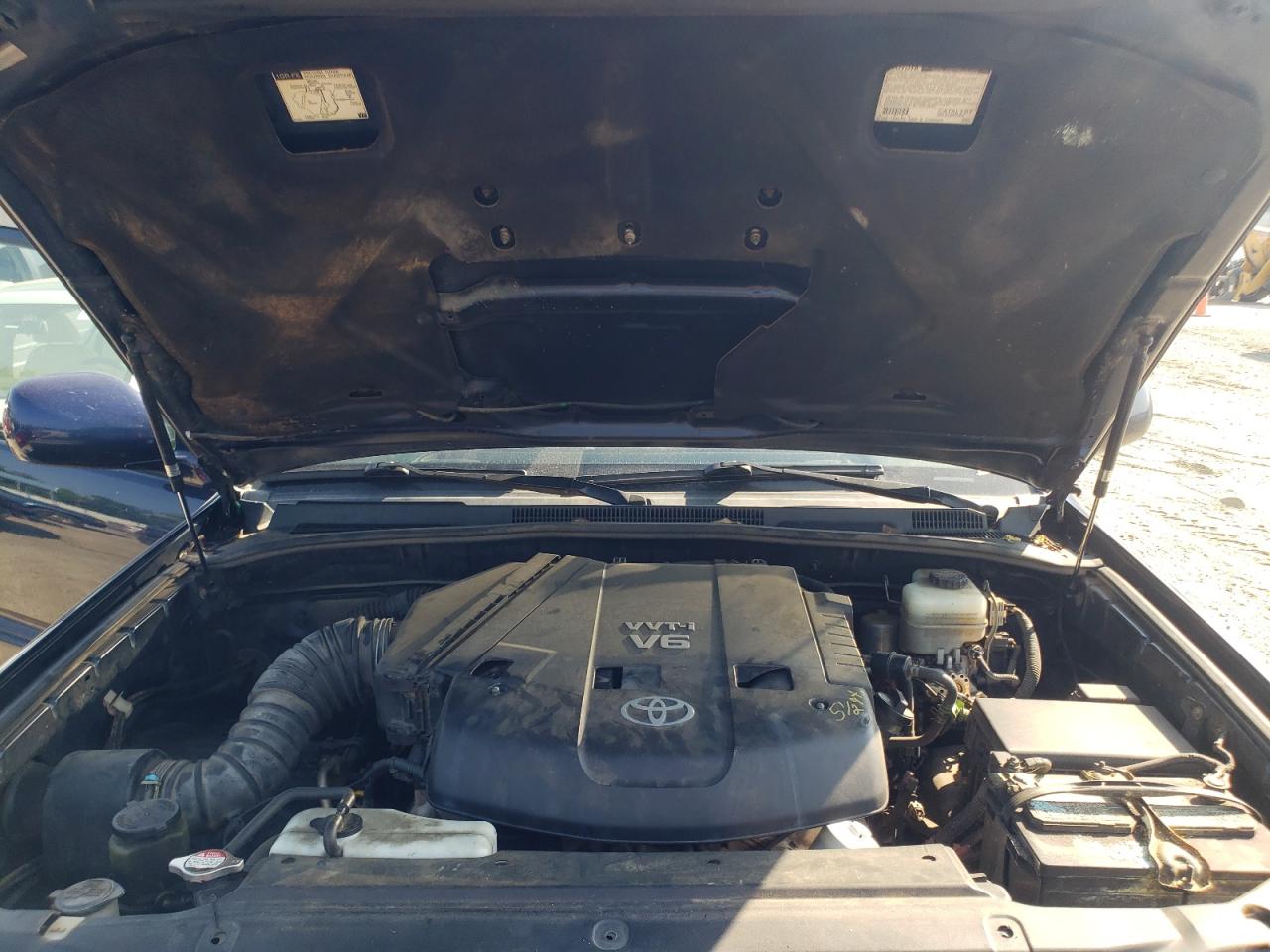 صورة رقم 7 من المزاد - 2005 TOYOTA 4RUNNER SR مع VIN JTEBU14RX58031059