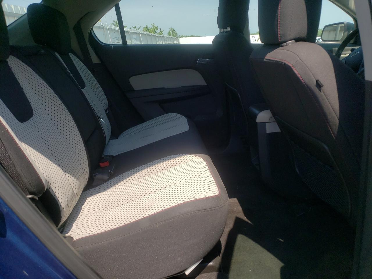 Photo 6 from auction – 2010 CHEVROLET EQUINOX LS with VIN 2CNALBEW9A6209357