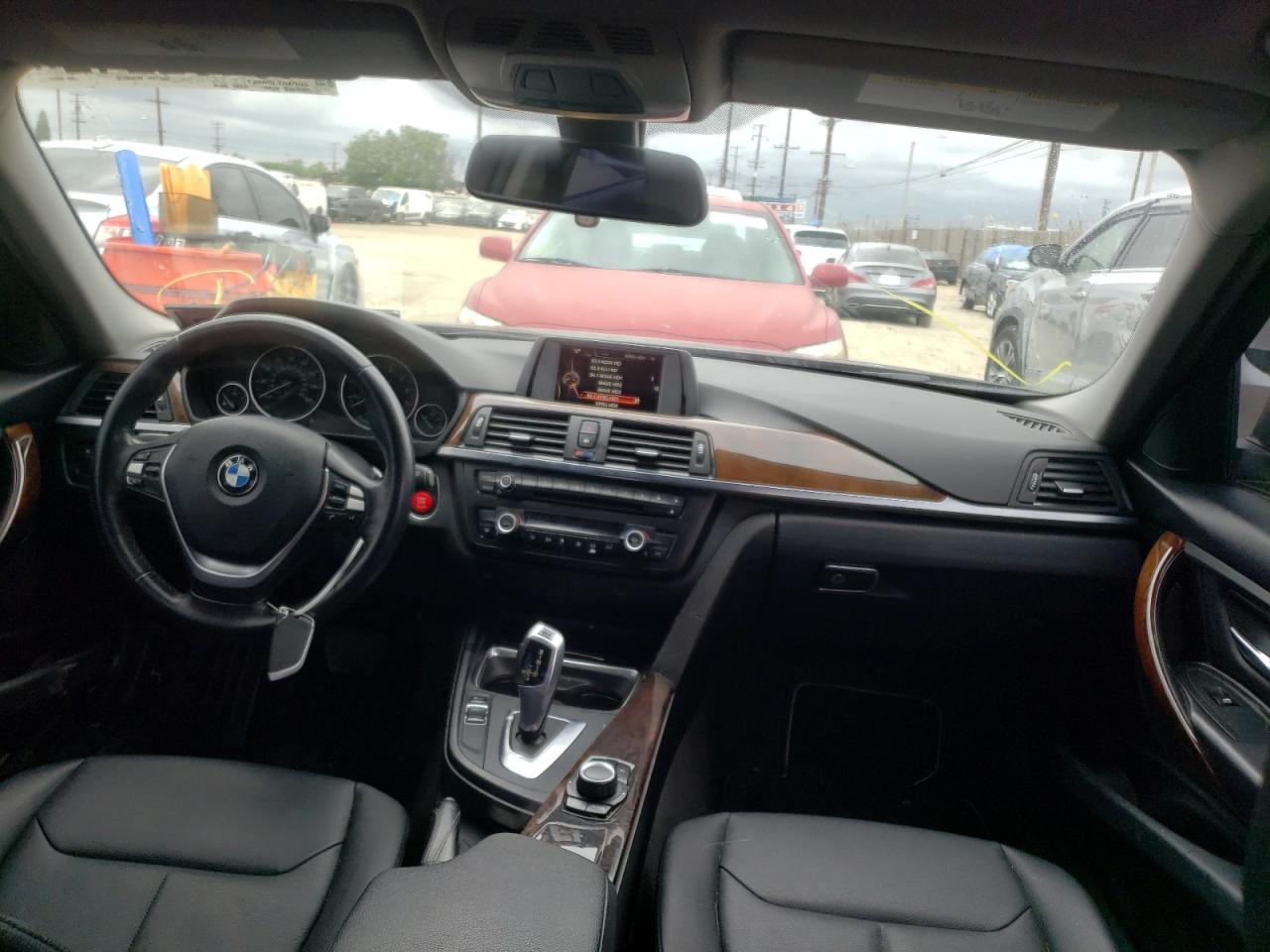 Photo 9 from auction – 2015 BMW 328 I with VIN WBA3A5C51FF609017