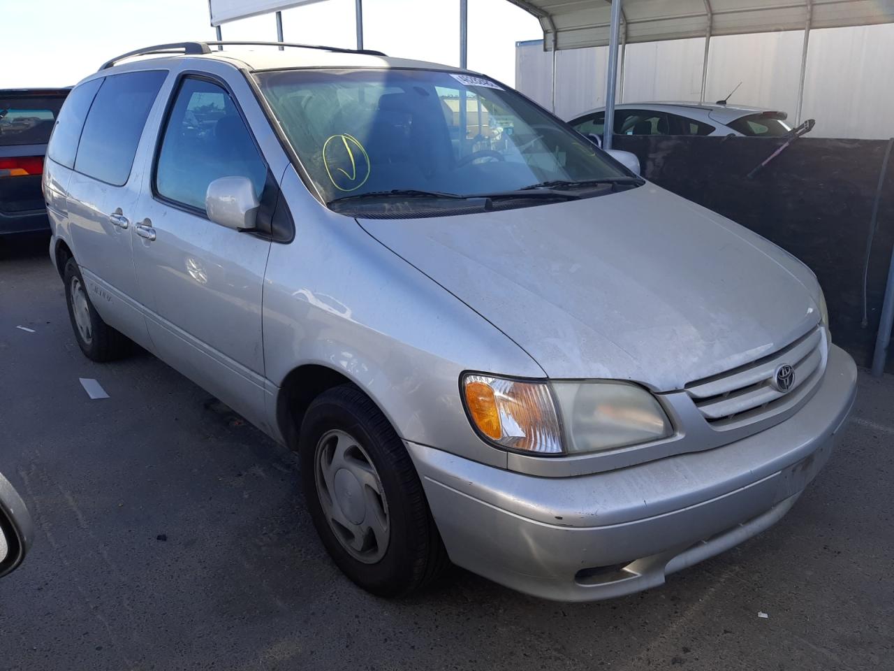 Photo 1 from auction – 2002 TOYOTA SIENNA LE with VIN 4T3ZF13CX2U476045