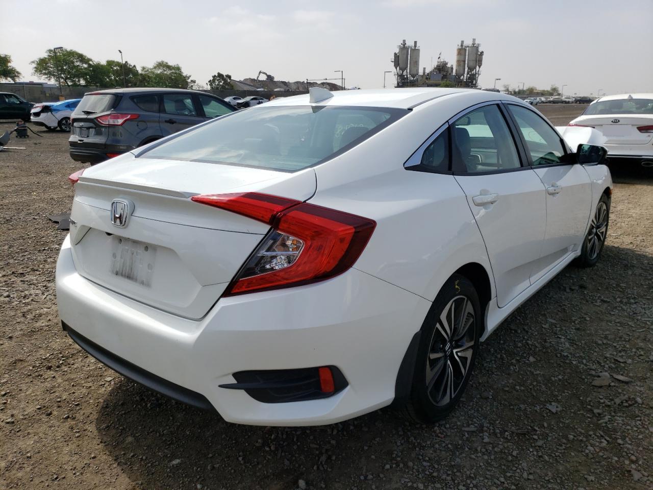 Photo 4 from auction – 2016 HONDA CIVIC EXL with VIN 2HGFC1F79GH640954