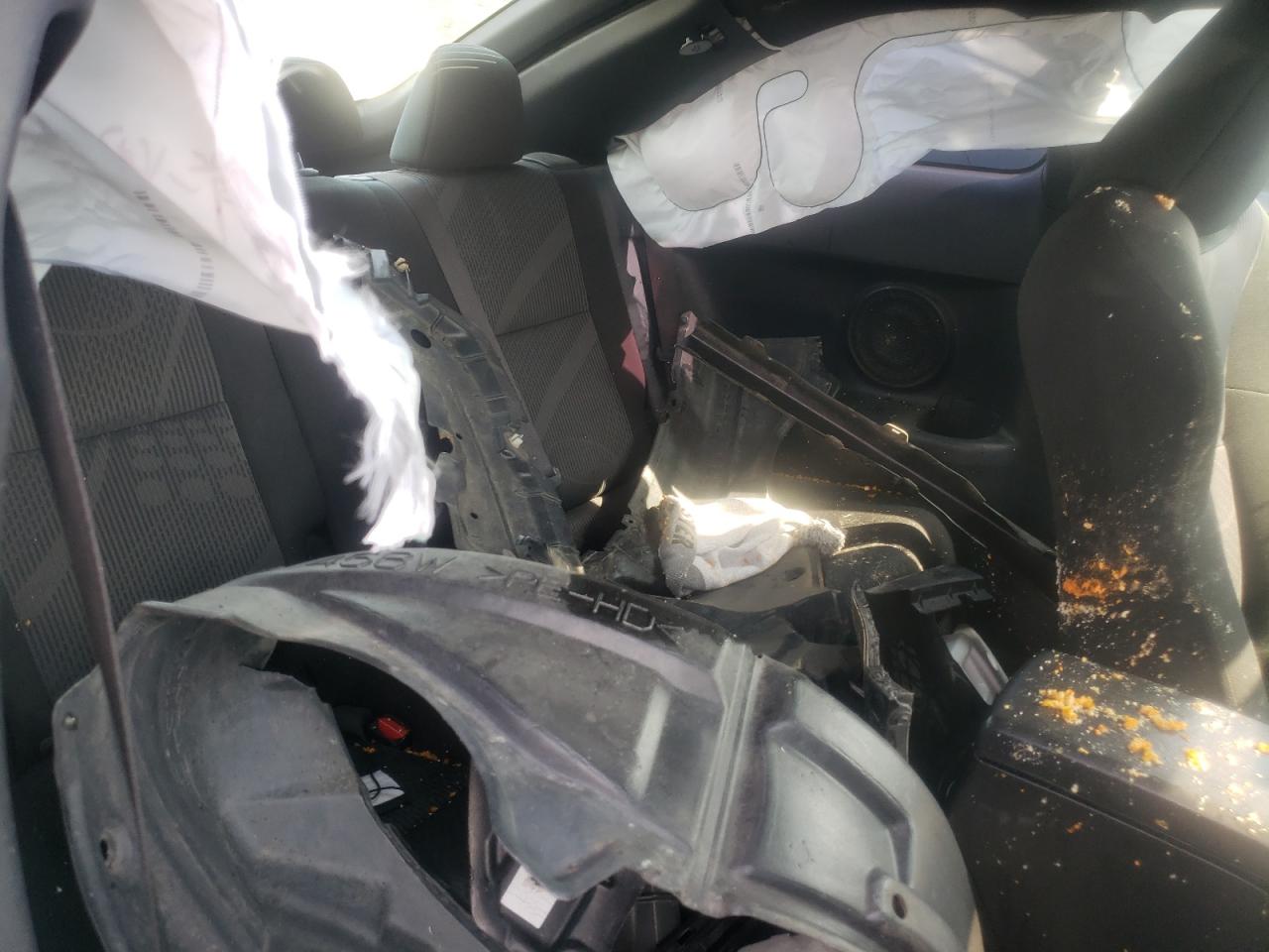 Photo 6 from auction – 2012 TOYOTA SCION TC with VIN JTKJF5C71C3026739