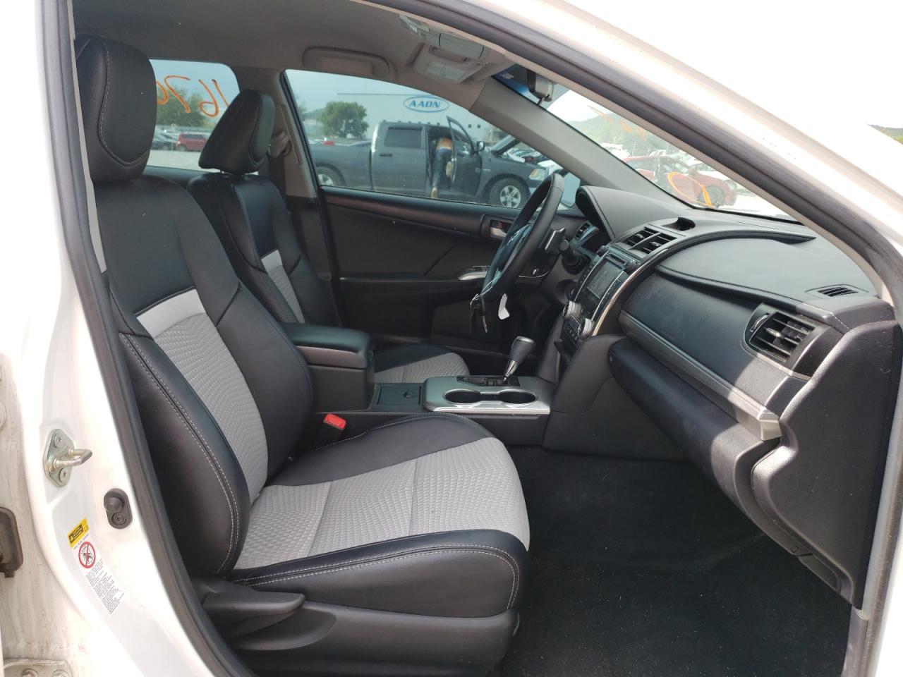 Photo 5 from auction – 2014 TOYOTA CAMRY L with VIN 4T1BF1FK4EU322030