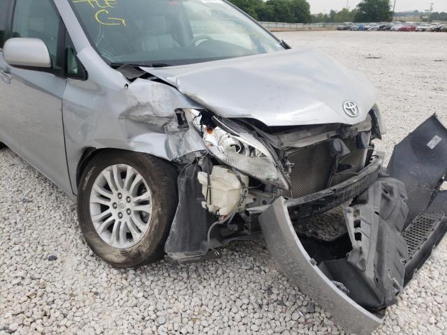 Photo 9 from auction – 2011 TOYOTA SIENNA XLE with VIN 5TDYK3DC9BS058918
