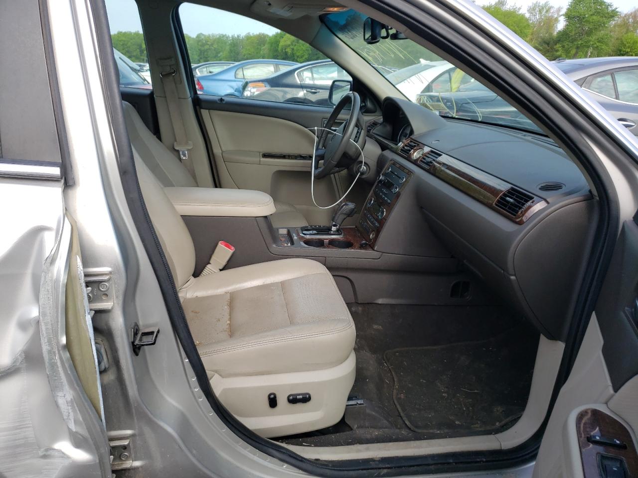 Photo 5 from auction – 2008 FORD TAURUS LIM with VIN 1FAHP28W98G158395