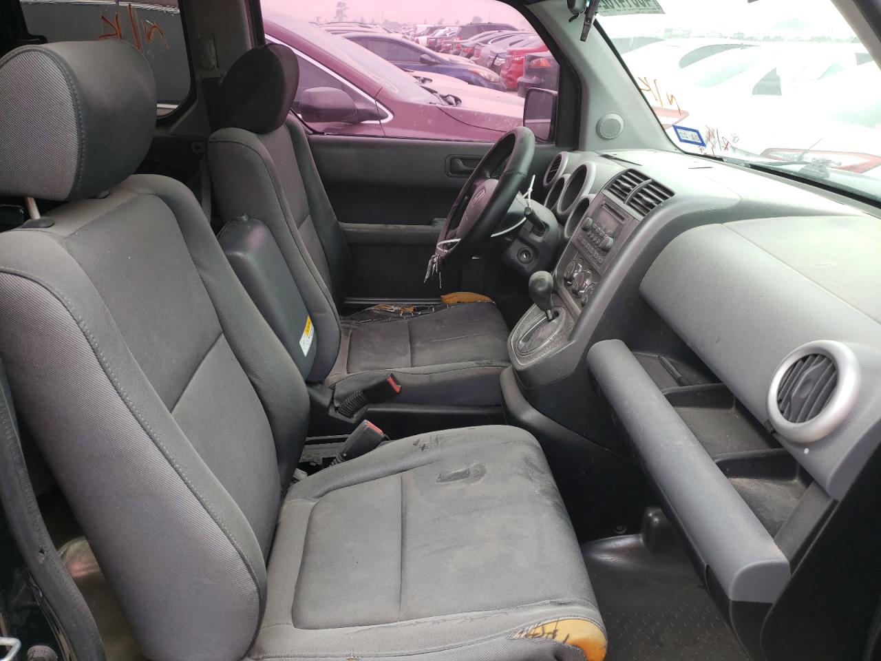 Photo 5 from auction – 2003 HONDA ELEMENT EX with VIN 5J6YH185X3L003759