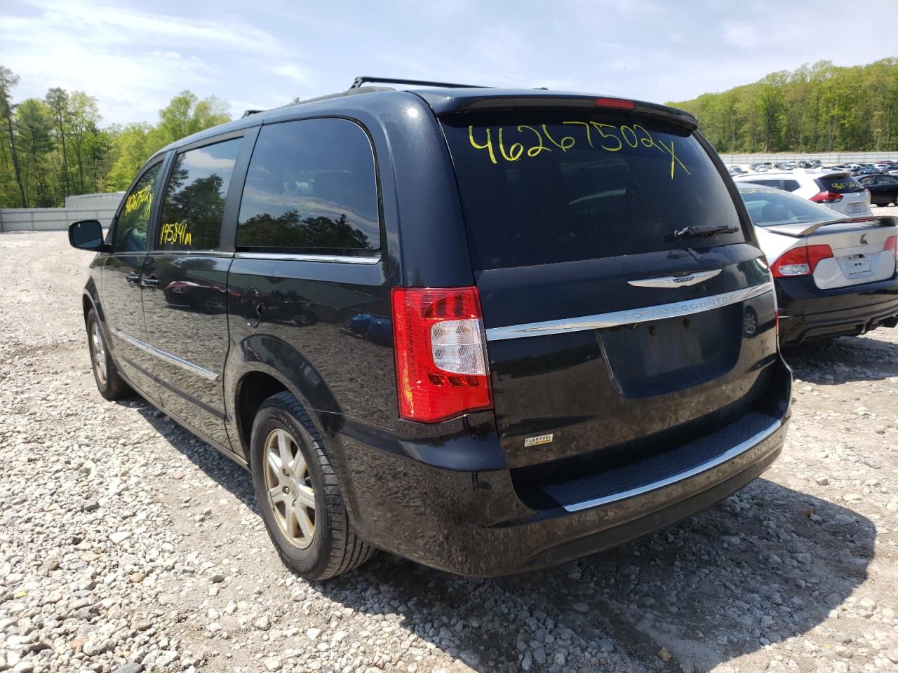 Photo 3 from auction – 2012 CHRYSLER TOWN & COU with VIN 2C4RC1BG1CR174894