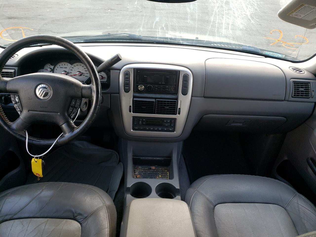 Photo 9 from auction – 2003 MERCURY MOUNTAINEE with VIN 4M2DU86W63ZJ25224